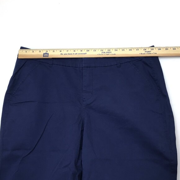 NEW Lane Bryant Women's Navy Blue Chinos Straight Leg Pants size 18 length 32" - Picture 4 of 7